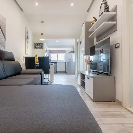 Mimi Apartament Baška Voda