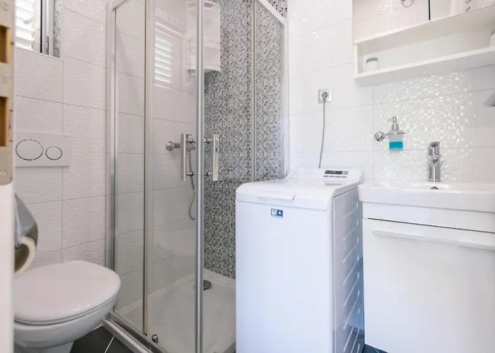 Mimi Lägenhet Baška Voda